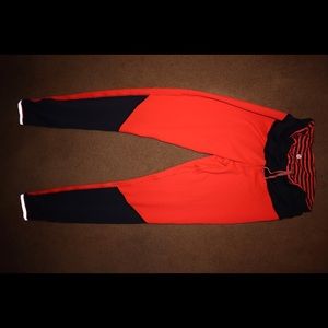 Lululemon Size 10 Reversible Yoga Leggings